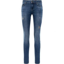Jeansy Slim Fit Liu Jo U69002 D4364. Niebieskie jeansy damskie Liu Jo, bez wzorów, z elastanu. W wyprzedaży za 449,00 zł.