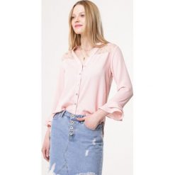 Różowa Koszula Thereat. Różowe bluzki damskie Born2be, s, w koronkowe wzory, z koronki, ze stójką, bez rękawów. Za 34,99 zł.