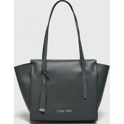 Calvin Klein - Torebka. Szare torebki klasyczne damskie marki Calvin Klein. Za 539,90 zł.