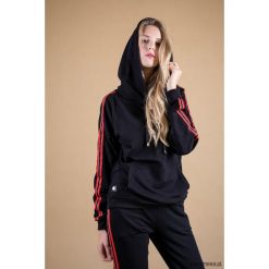 Bluza z kapturem z lampasem A total classic. Bluzy damskie Pakamera, bez wzorów, bez rękawów, z kapturem. Za 189,00 zł.