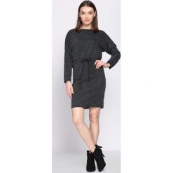 Czarna Sukienka Bitterness. Czarne sukienki dzianinowe Born2be, na jesień, uniwersalny. Za 49,99 zł.