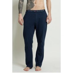 Tommy Hilfiger - Spodnie piżamowe. Niebieskie spodnie męskie TOMMY HILFIGER, s, z bawełny. W wyprzedaży za 139,90 zł.