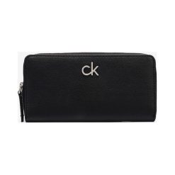 Calvin Klein Portfel Czarny. Czarne portfele damskie Calvin Klein, bez wzorów, z materiału. Za 326,95 zł.
