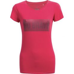 T-shirt damski TSD606 - różowy - Outhorn. Różowe koszulki damskie Outhorn, bez wzorów, z bawełny, bez kołnierzyka. W wyprzedaży za 29,99 zł.
