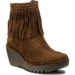 Botki FLY LONDON - Yagifly P500766004 Camel. Brązowe buty zimowe damskie Fly London, z materiału, na obcasie. W wyprzedaży za 329,00 zł.