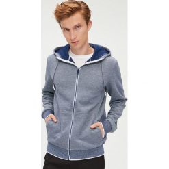 Bluza basic z kapturem melanż - Niebieski. Niebieskie bluzy męskie Cropp, s, bez wzorów, z kapturem, bez rękawów, z kapturem. Za 99,99 zł.