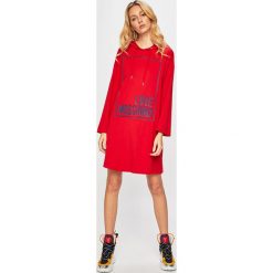 Love Moschino - Sukienka. Szare sukienki damskie Love Moschino, na co dzień, m, z aplikacjami, z bawełny, casualowe, z kapturem, z długim rękawem, długie, maxi, proste. W wyprzedaży za 499,90 zł.