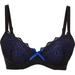 Tankini na fiszbinach (2 części) bonprix koralowo-biały. Różowe stroje kąpielowe damskie bonprix, bez wzorów. Za 89,99 zł.