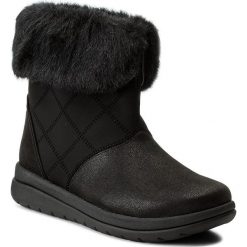 Botki CLARKS - Cabrini Reef 261286724 Black. Czarne buty zimowe damskie marki Clarks, z materiału. W wyprzedaży za 259,00 zł.