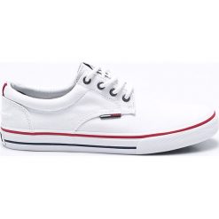 Tommy Jeans - Tenisówki. Białe trampki męskie marki Tommy Jeans, z jeansu, na sznurówki. Za 299,90 zł.