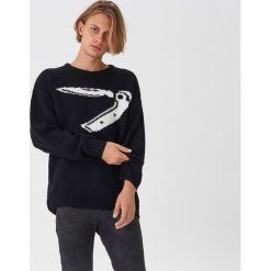 Sweter z wełną - Czarny. Czarne swetry męskie House, m, bez wzorów, z wełny, bez kołnierzyka, bez kaptura. W wyprzedaży za 29,99 zł.
