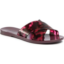 Klapki MELISSA - Essential Slide Ad 32755 Purple 53724. Czerwone klapki damskie Melissa, bez wzorów, z tworzywa sztucznego, bez obcasa, na obcasie. Za 269,00 zł.
