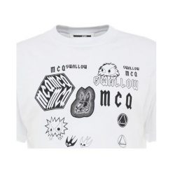 McQ Alexander McQueen DROPPED SHOULDER TEE Tshirt z nadrukiem optic white. Białe koszulki męskie marki McQ Alexander McQueen, m, z nadrukiem, z bawełny, bez kołnierzyka. Za 529,00 zł.
