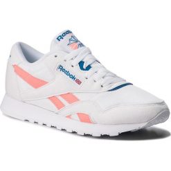 Buty Reebok - Cl Nylon M Txt CN2966 White/Digital Pink/Blue. Białe półbuty damskie Reebok, na co dzień, bez wzorów, z tworzywa sztucznego, bez obcasa, na płaskiej podeszwie, bez zapięcia. W wyprzedaży za 229,00 zł.