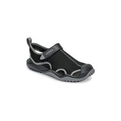 Sandały Crocs SWIFTWATER MESH DECK SANDAL M. Czarne klapki męskie Crocs, bez wzorów, z meshu. Za 219,00 zł.