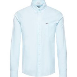 Koszula Tommy Jeans Tjm Classics DM0DM05988. Niebieskie koszule męskie Tommy Jeans, xl, bez wzorów, z bawełny, casualowe, bez kołnierzyka, bez rękawów. W wyprzedaży za 199,00 zł.