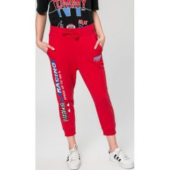Tommy Jeans - Spodnie. Szare spodnie sportowe damskie marki Tommy Jeans, z podwyższonym stanem. Za 449,90 zł.