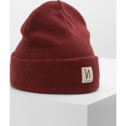 Czapki damskie: Nudie Jeans LIAMSSON Czapka maroon
