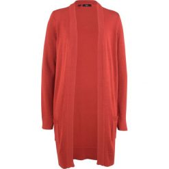 Długi sweter dzianinowy bez zapięcia, długi rękaw bonprix czerwony karminowy. Czerwone swetry damskie marki bonprix, bez wzorów, z dzianiny, z długim rękawem, długie, bez kaptura. Za 89,99 zł.