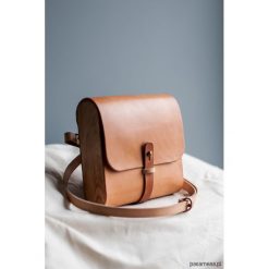 Torebka skórzana z drewnem R-1 blankowa. Niebieskie torebki klasyczne damskie marki Pakamera, z bawełny. Za 370,00 zł.
