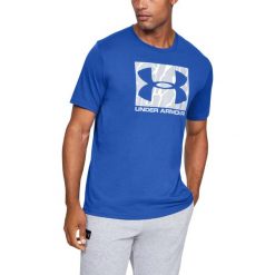 Under Armour Boxed Sportstyle Koszulka Niebieski. Niebieskie podkoszulki męskie Under Armour, m, z nadrukiem, z bawełny, z krótkim rękawem. Za 119,95 zł.