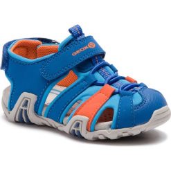 Sandały GEOX - B Sand.Kraze A B9224A 01550 C0685 M Royal/Orange. Niebieskie sandały chłopięce Geox, ze skóry ekologicznej, bez zapięcia. W wyprzedaży za 129,00 zł.
