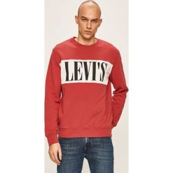 Levi's - Bluza. Różowe bluzy męskie Levi's®, s, z nadrukiem, z bawełny, z okrągłym kołnierzem, bez rękawów, bez kaptura. W wyprzedaży za 219,90 zł.
