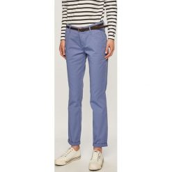Scotch & Soda - Spodnie. Spodnie damskie Scotch & Soda, w paski, z elastanu, z obniżonym stanem. W wyprzedaży za 239,90 zł.