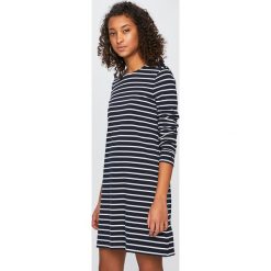 Tommy Hilfiger - Sukienka. Niebieskie sukienki damskie TOMMY HILFIGER, na co dzień, s, bez wzorów, z bawełny, casualowe, z okrągłym kołnierzem, z długim rękawem, długie, mini, proste. W wyprzedaży za 379,90 zł.