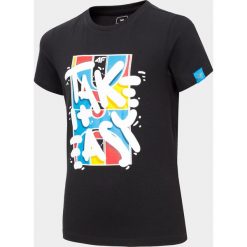 T-shirt chłopięcy (122-164) JTSM204A - głęboka czerń. T-shirty chłopięce 4F JUNIOR, bez wzorów, z materiału, bez rękawów. Za 34,99 zł.