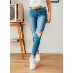 Spodnie jeans Ciara. Spodnie damskie Fanaberia.com, s, z jeansu. Za 139,00 zł.