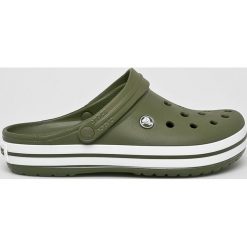 Crocs - Klapki. Żółte kapcie męskie Crocs, z gumy. Za 199,90 zł.