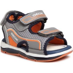 Sandały GEOX - B S. Todo B A B020GA 014BU C0036 Grey/Orange. Szare sandały chłopięce Geox, ze skóry ekologicznej, bez zapięcia. W wyprzedaży za 179,00 zł.