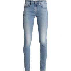 Denham SHARP Jeans Skinny Fit blue denim. Niebieskie jeansy damskie marki Denham, bez wzorów, z elastanu. Za 589,00 zł.