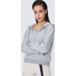 Bluza z kapturem - Jasny szary. Szare bluzy damskie Sinsay, s, bez wzorów, bez rękawów, z kapturem. W wyprzedaży za 39,99 zł.