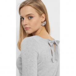Lekki sweter z wiązaniem. Szare bez kategorii Orsay, xs, z bawełny, z dekoltem na plecach. Za 59,99 zł.