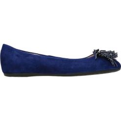 Baleriny MARISA. Niebieskie baleriny damskie z odkrytą piętą marki Gino Rossi, ze skóry, eleganckie, na płaskiej podeszwie. Za 249,90 zł.