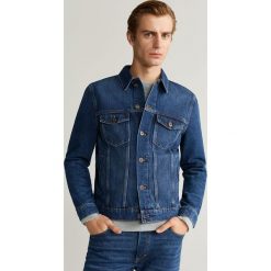 Mango Man - Kurtka jeansowa Ryan6. Zielone płaszcze męskie Mango Man, s, bez wzorów, z bawełny, krótkie, bez kaptura. Za 199,90 zł.