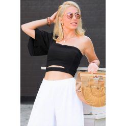 Bluzka damska DRITELA BLACK. Czarne bluzki damskie Bluzka damska DRITELA BLACK, s, bez wzorów, bez kołnierzyka, bez rękawów. W wyprzedaży za 49,00 zł.