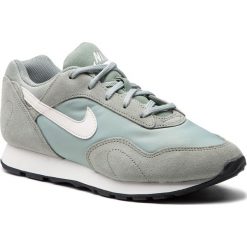 Buty NIKE - Outburst AO1069 300 Mica Green/Phantom. Zielone buty sportowe damskie Nike, bez wzorów, ze skóry, sportowe. W wyprzedaży za 279,00 zł.