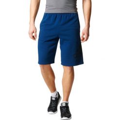 Adidas Spodenki męskie Sport ID Athletics Logo Short niebieskie r. M (BQ3318). Niebieskie spodenki i szorty męskie Adidas, m. Za 136,01 zł.