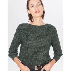 Kimonowy sweter z błyszczącą nicią - Khaki. Brązowe swetry damskie Mohito, s, bez wzorów, bez rękawów, bez kaptura. Za 119,99 zł.