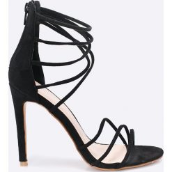 Public Desire - Sandały. Czarne sandały damskie marki Public Desire, z materiału, na obcasie. W wyprzedaży za 89,90 zł.