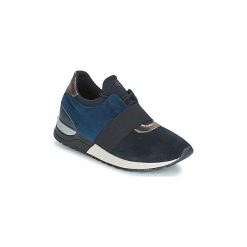 Buty Marc O'Polo GIRONA 4. Niebieskie trampki i tenisówki damskie Marc O'Polo, bez wzorów, bez zapięcia. Za 415,20 zł.