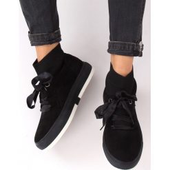 Trampki za kostkę czarne CH-95 BLACK. Czarne trampki i tenisówki damskie FunKee.pl, bez wzorów, z satyny, przed kolano, na sznurówki. Za 83,99 zł.