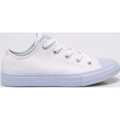Converse - Tenisówki dziecięce Chuck Taylor All Star II. Białe trampki dziewczęce Converse, bez wzorów, z gumy, na sznurówki. W wyprzedaży za 129,90 zł.