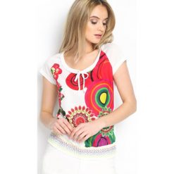 Biały T-shirt Juicy Red. Białe bluzki damskie marki Born2be, xl. Za 34,99 zł.