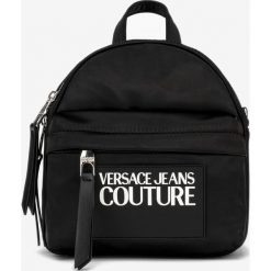 Versace Jeans Couture Plecak Czarny. Czarne plecaki damskie Versace Jeans Couture, w paski, z jeansu. Za 805,95 zł.