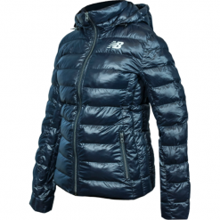 New Balance 16W300W-70. Kurtki damskie New Balance, m, bez wzorów, z poliesteru, klasyczne, bez kaptura. W wyprzedaży za 299,99 zł.