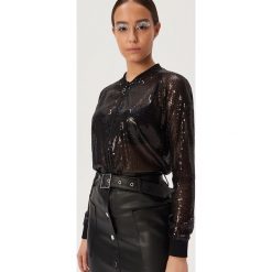 Cekinowa bluza bomberka - Czarny. Czarne bluzy damskie Sinsay, s, bez wzorów, bez rękawów, bez kaptura. Za 49,99 zł.
